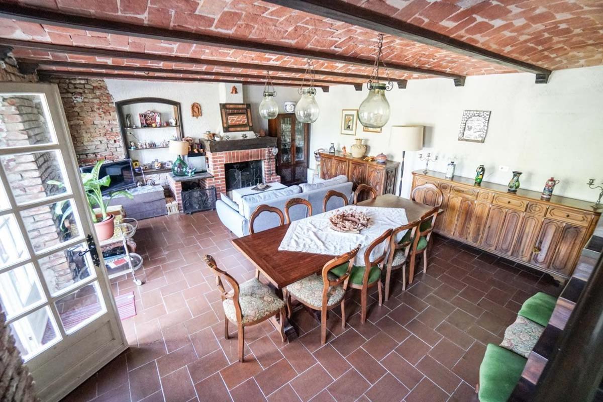 Tenuta Nissole Rocchetta Tanaro Eksteriør bilde
